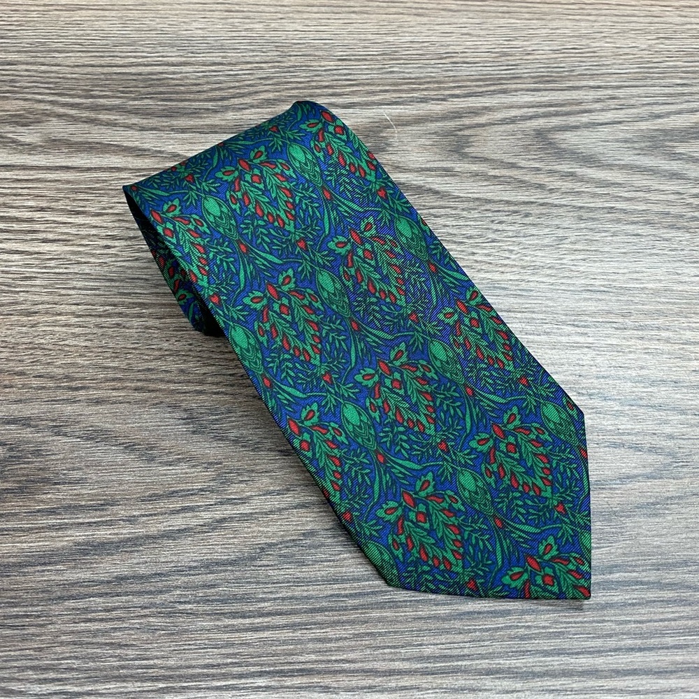 Smithsonian Green, Blue & Red tapestry Tie